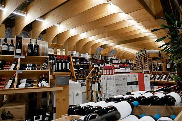 Verkausraum_Wein-Riegger